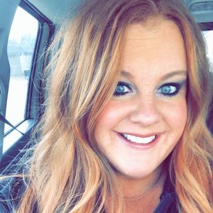 Meet your Posher, Lyndsey